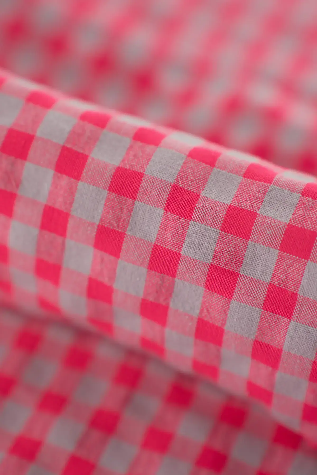Vichy Batista algodón hot pink - Image 2