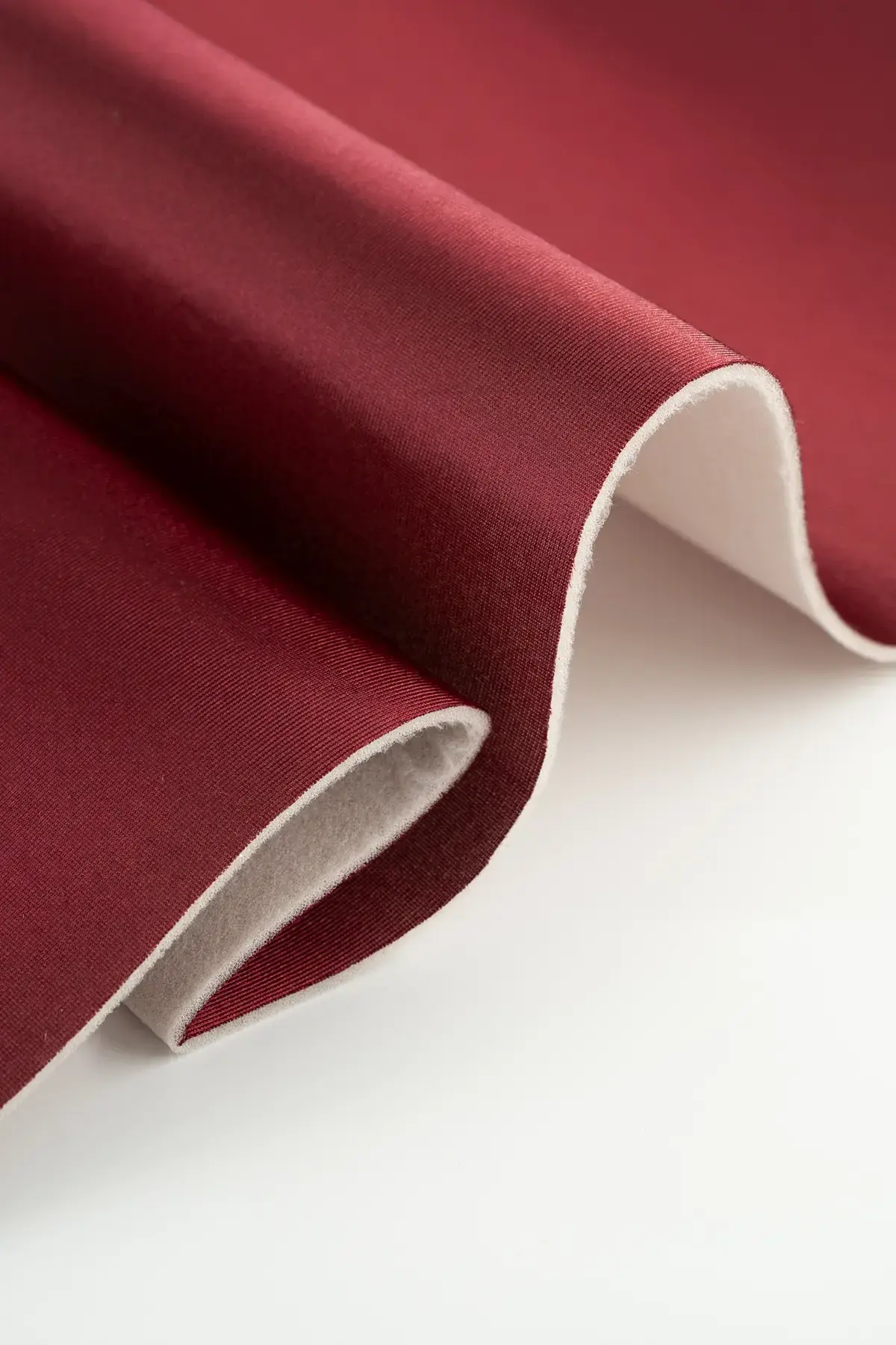 Foam bihing red - Image 3