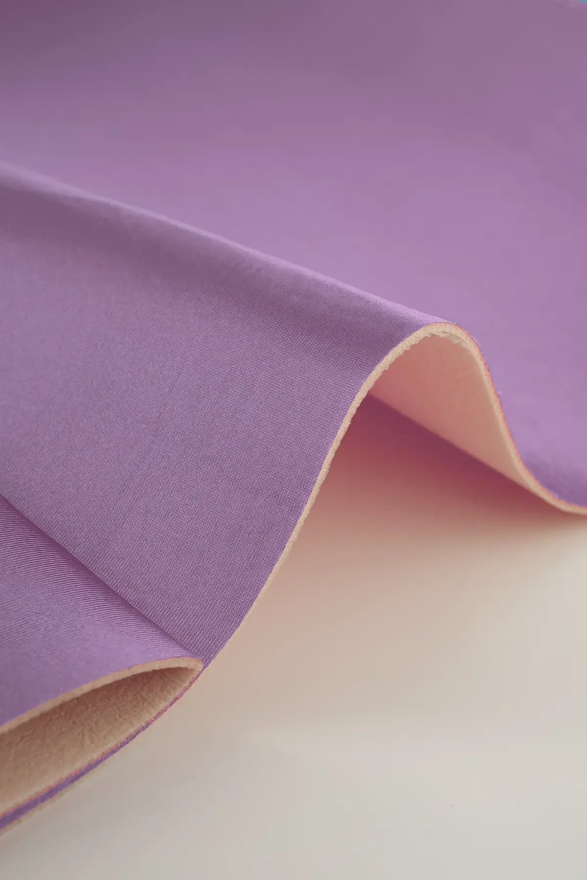 Foam violet tulip - Image 3