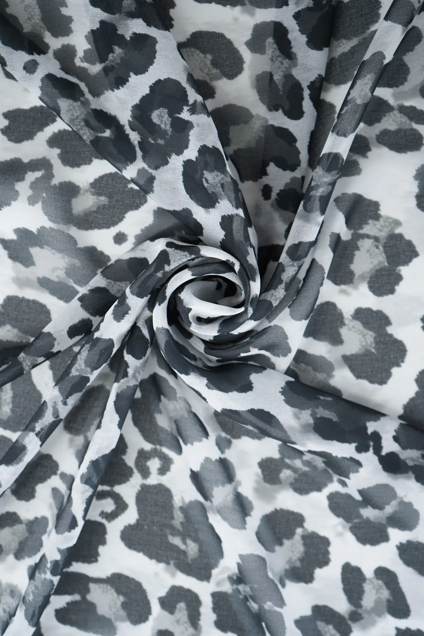 Gasa leopardo gris - Image 3