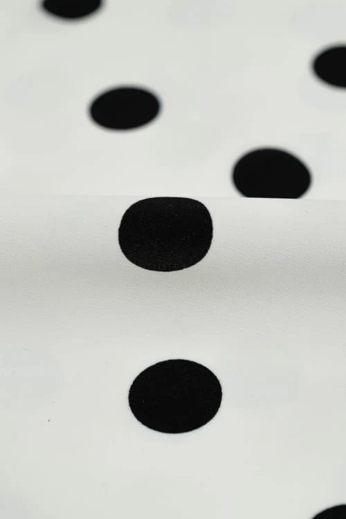Koshibo blanco con lunar negro 2,5 cm - Image 2