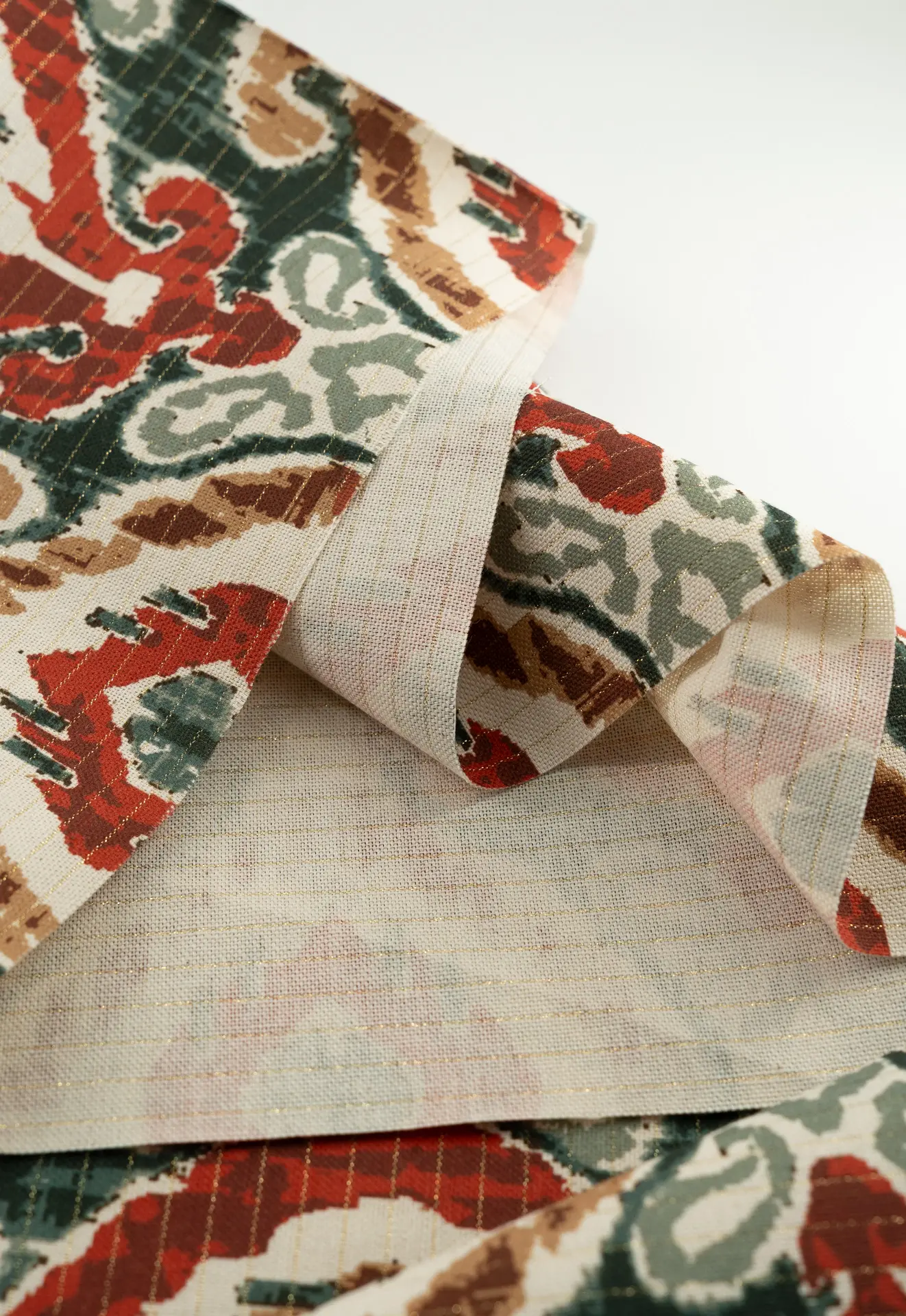 Loneta Scarlet Red - Image 3