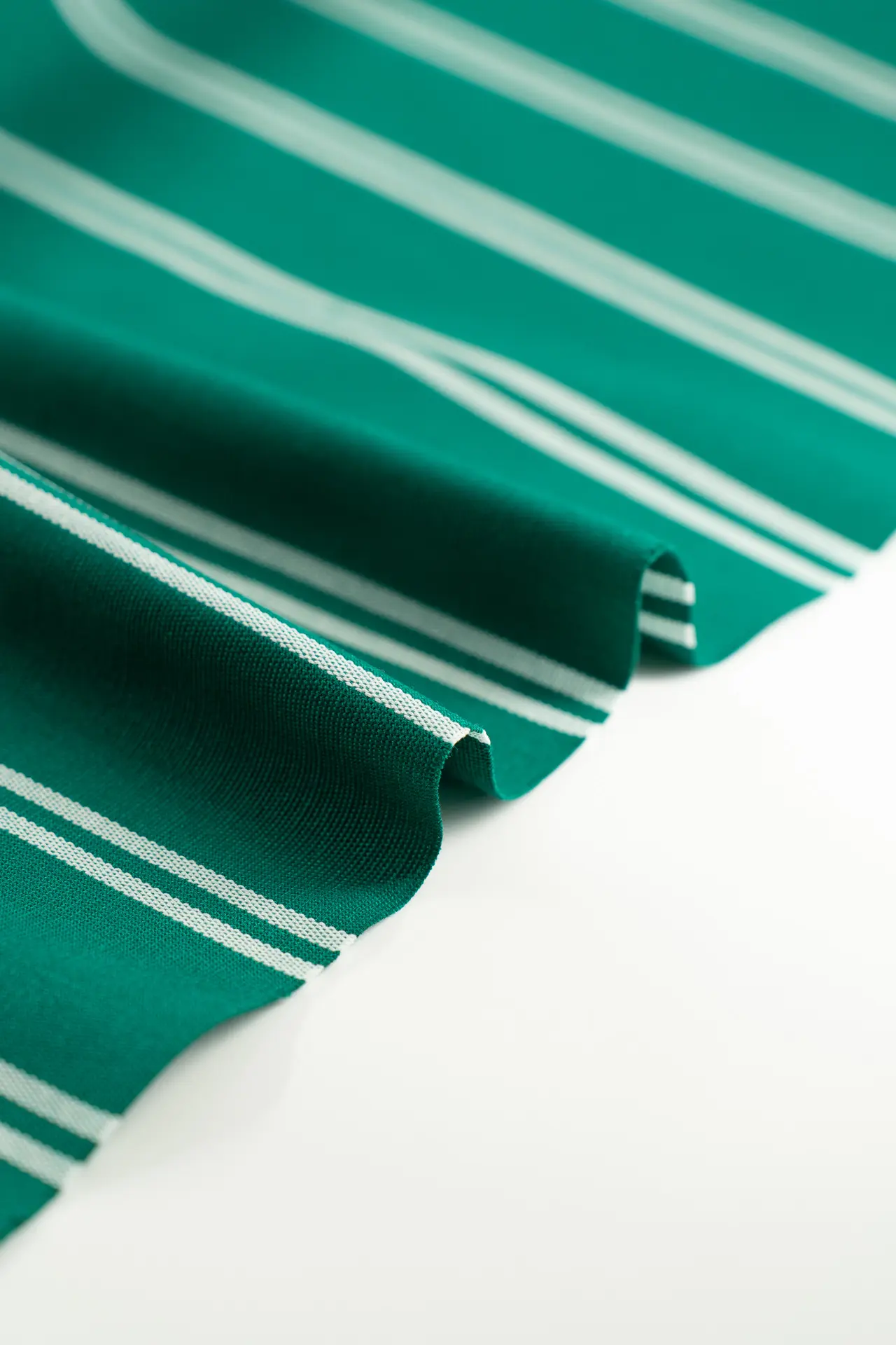Lona acrílica verde raya blanca 320 cm - Image 3