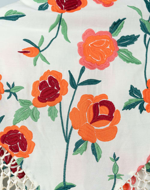 Mantoncillo Flor crema - Señora - Image 2