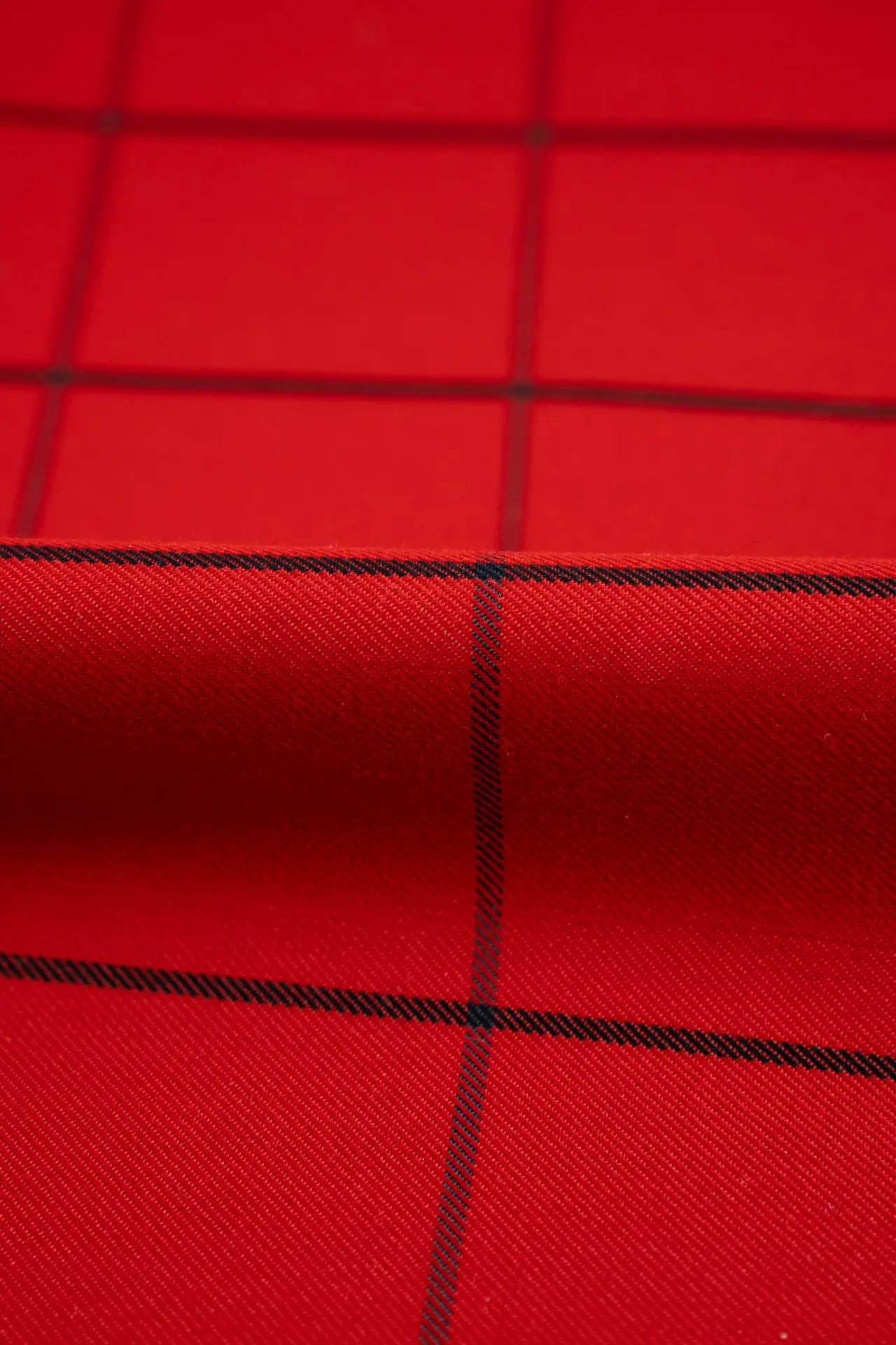 Paño rojo cuadros - Image 2