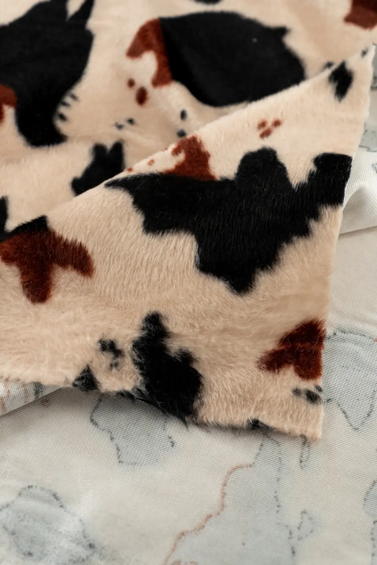 Pelo estampado vaca - Image 3