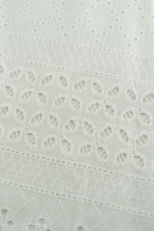 Perforado Algodón Blanco Adelfa - Image 3