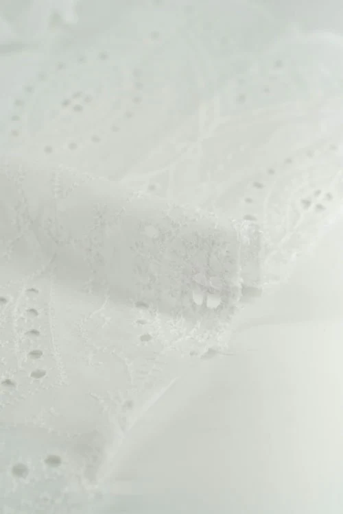 Perforado Algodón Blanco Jacaranda - Image 4