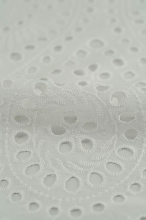 Perforado Algodón Blanco Laurel - Image 2