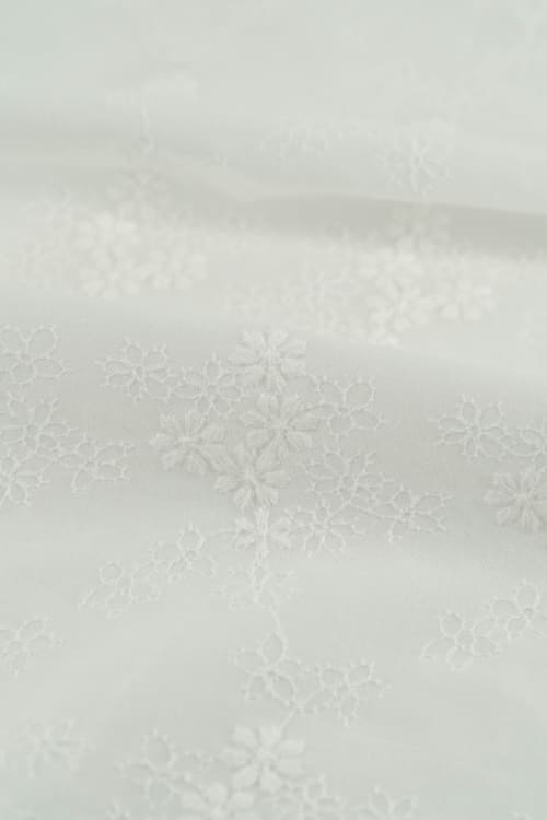 Perforado Algodón Blanco Lirio - Image 2