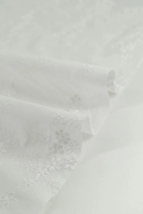 Perforado Algodón Blanco Lirio - Image 4