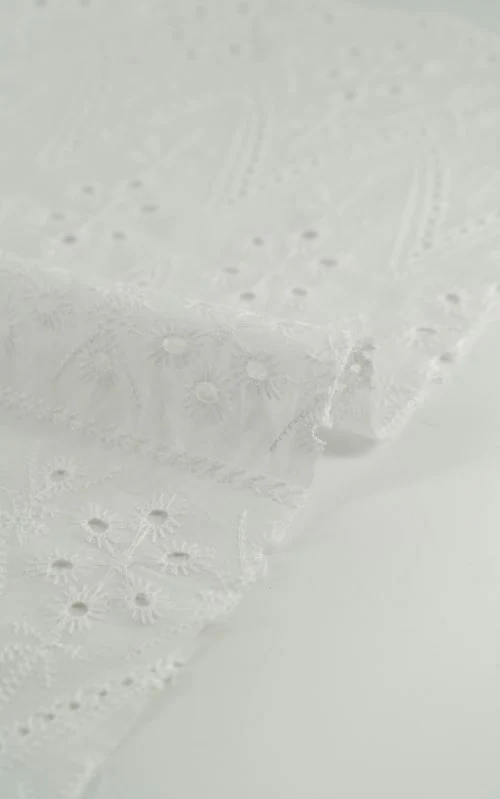 Perforado Algodón Blanco Madreselva - Image 4