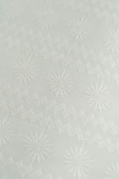 Perforado Algodón Blanco Retama - Image 3