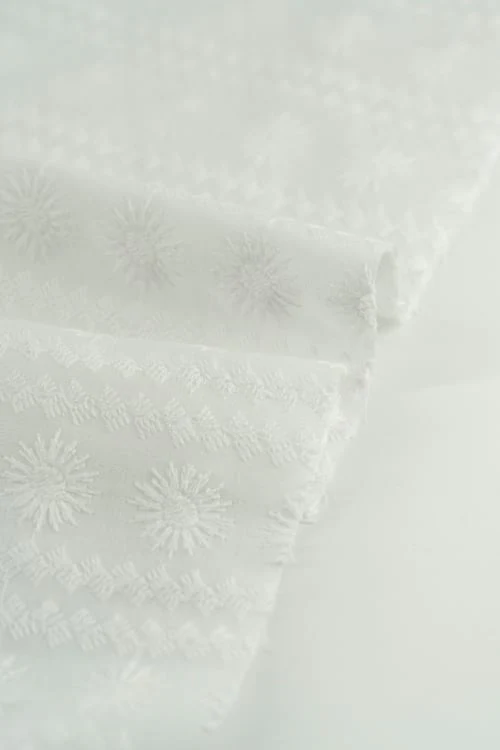 Perforado Algodón Blanco Retama - Image 4