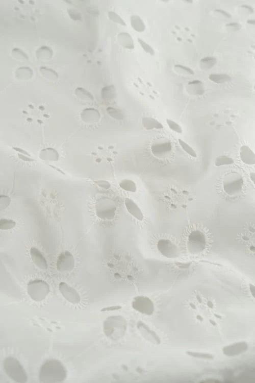 Perforado Algodón Blanco Surat - Image 4
