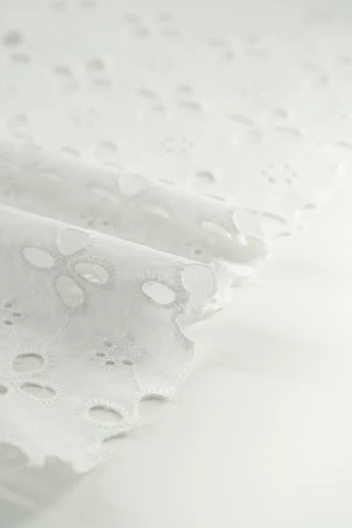 Perforado Algodón Blanco Surat - Image 5