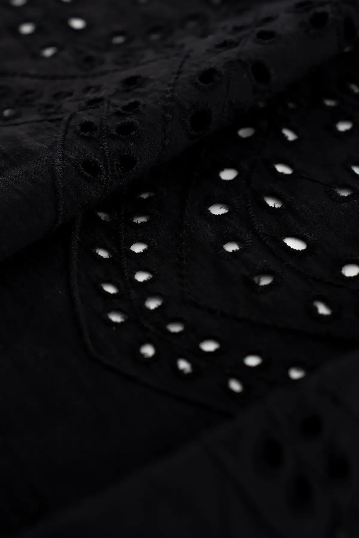 Perforado caviar - Image 3