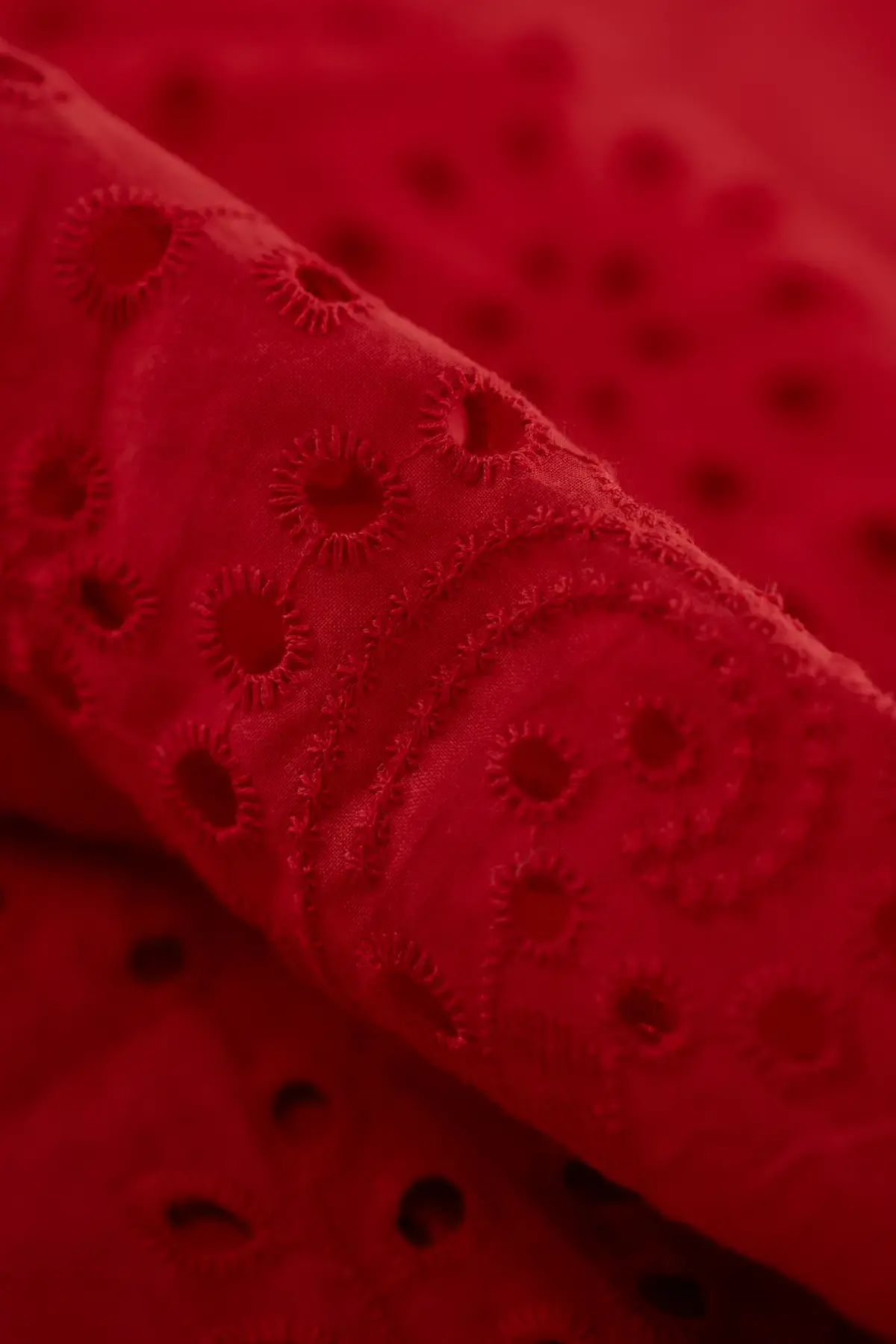 Perforado mars red - Image 2