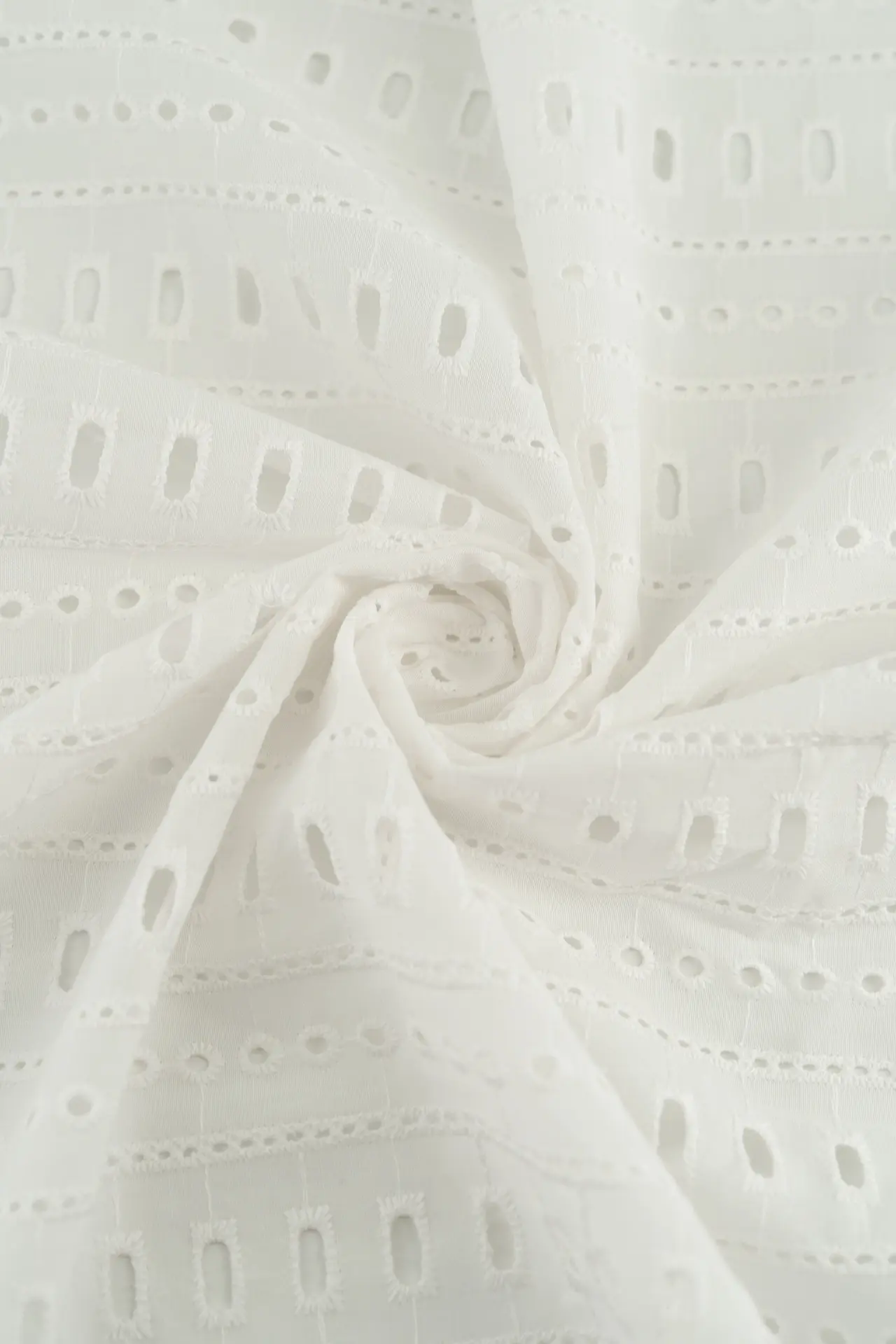 Perforado blanc de blanc - Image 3