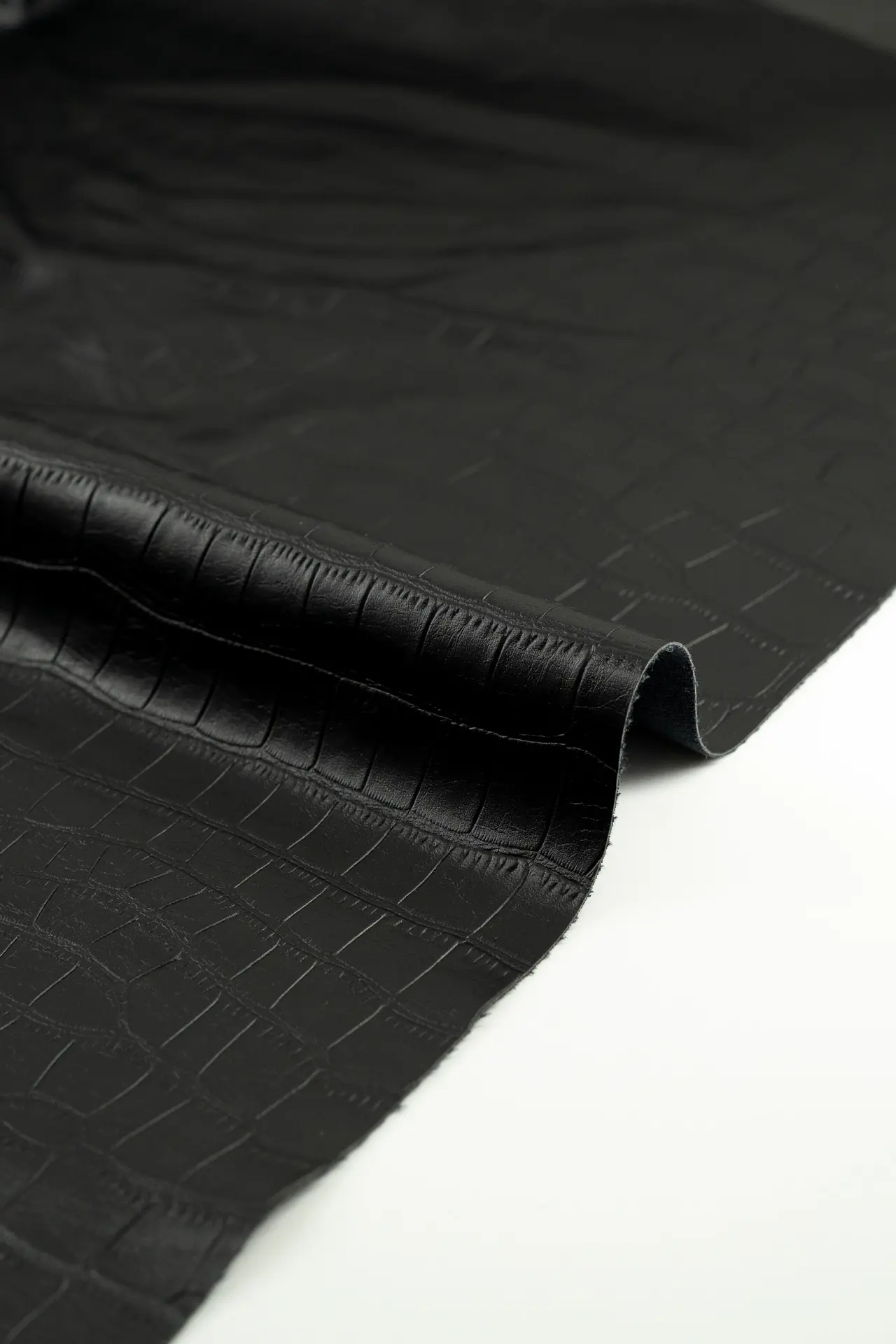 Piel sintetica negra caviar - Image 5