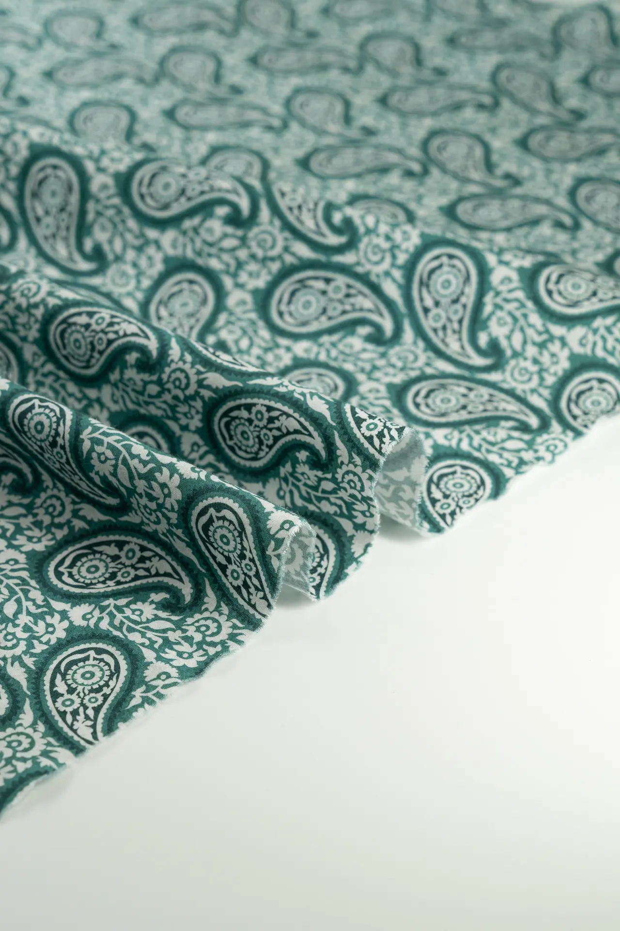 Popelín estampado verde - Image 3