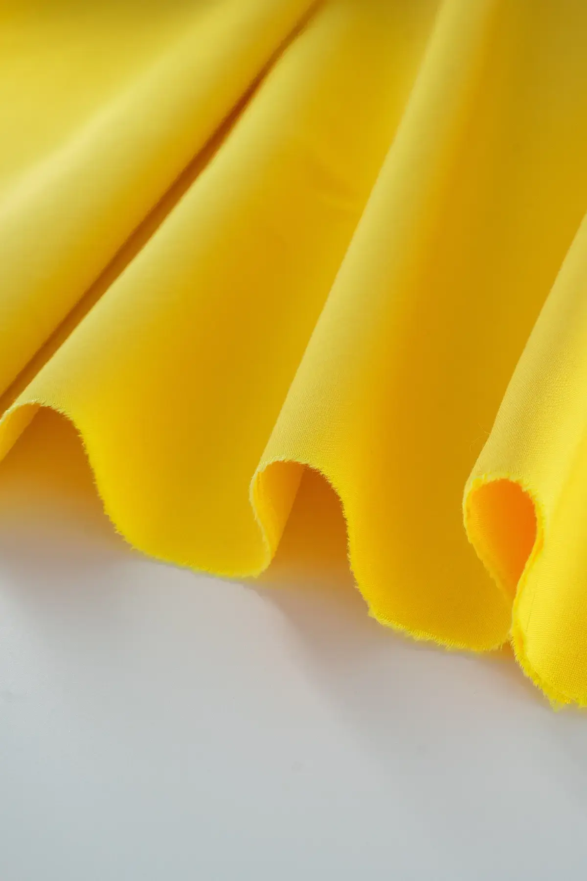 Popelin amarillo mantequilla - Image 3