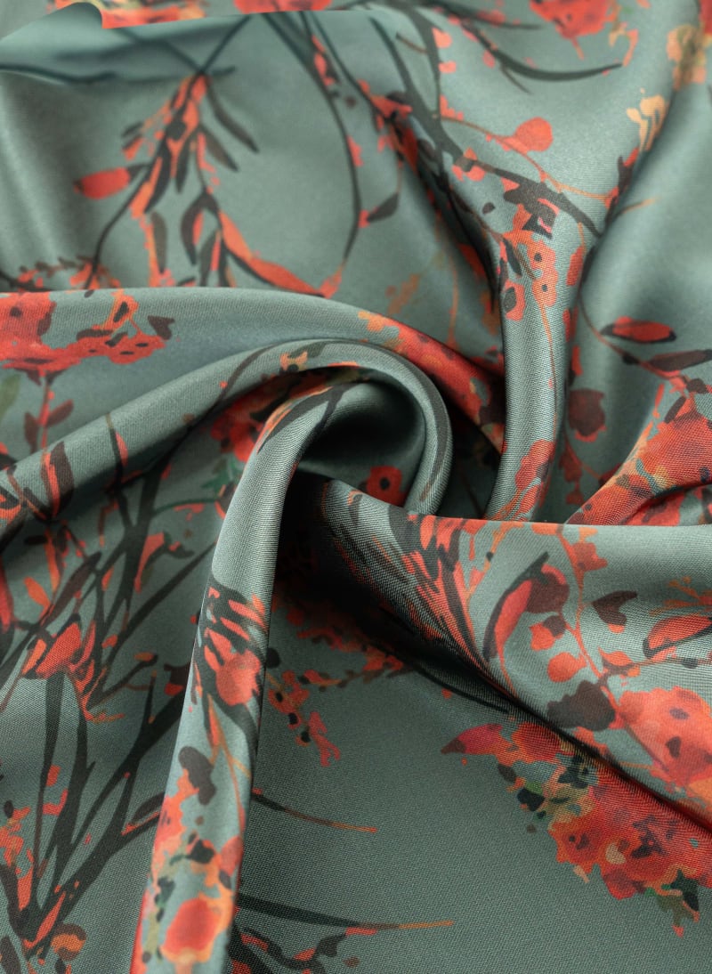 Raso floral rojo rosado - Image 3