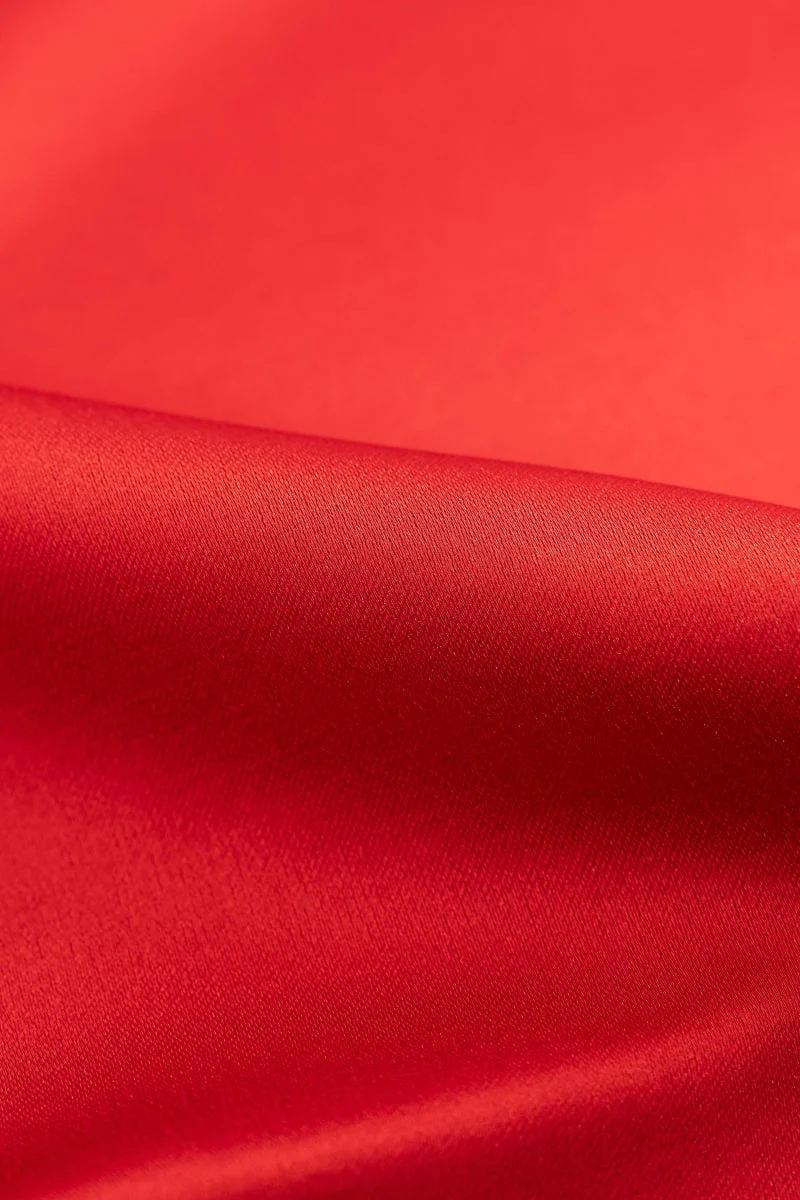 Raso mikado liso rojo intenso - Image 2