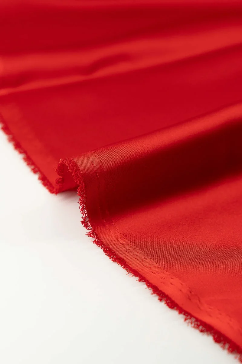 Satén blusero liso rojo intenso - Image 3