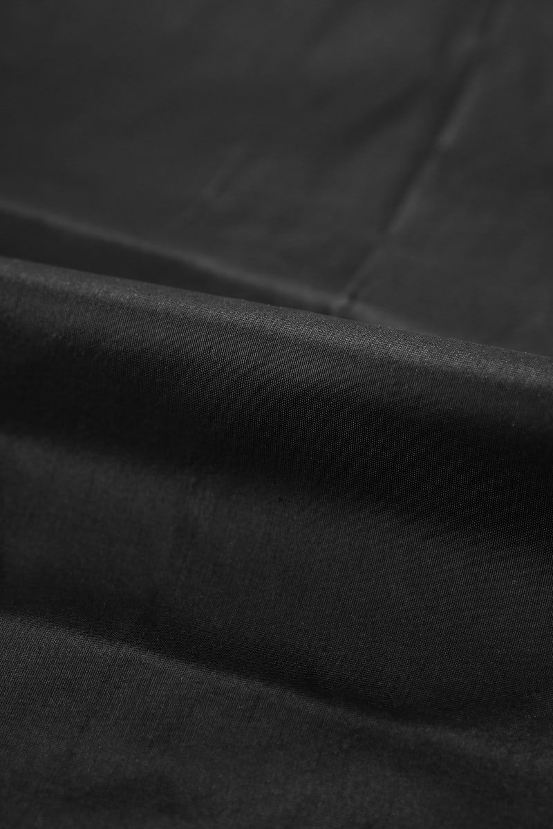 Seda 100% liso negro caviar - Image 2