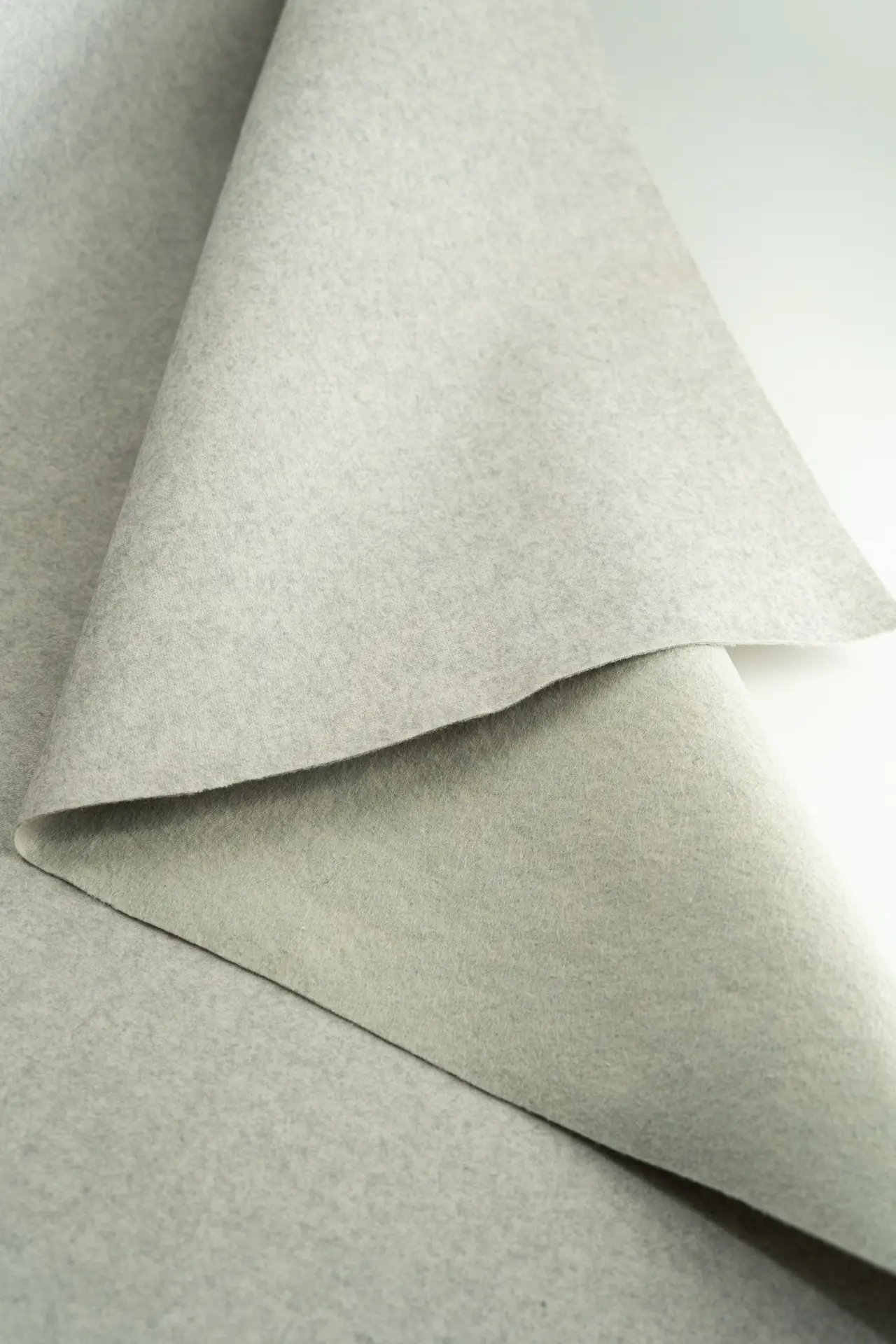 Tapicería gris - Image 3