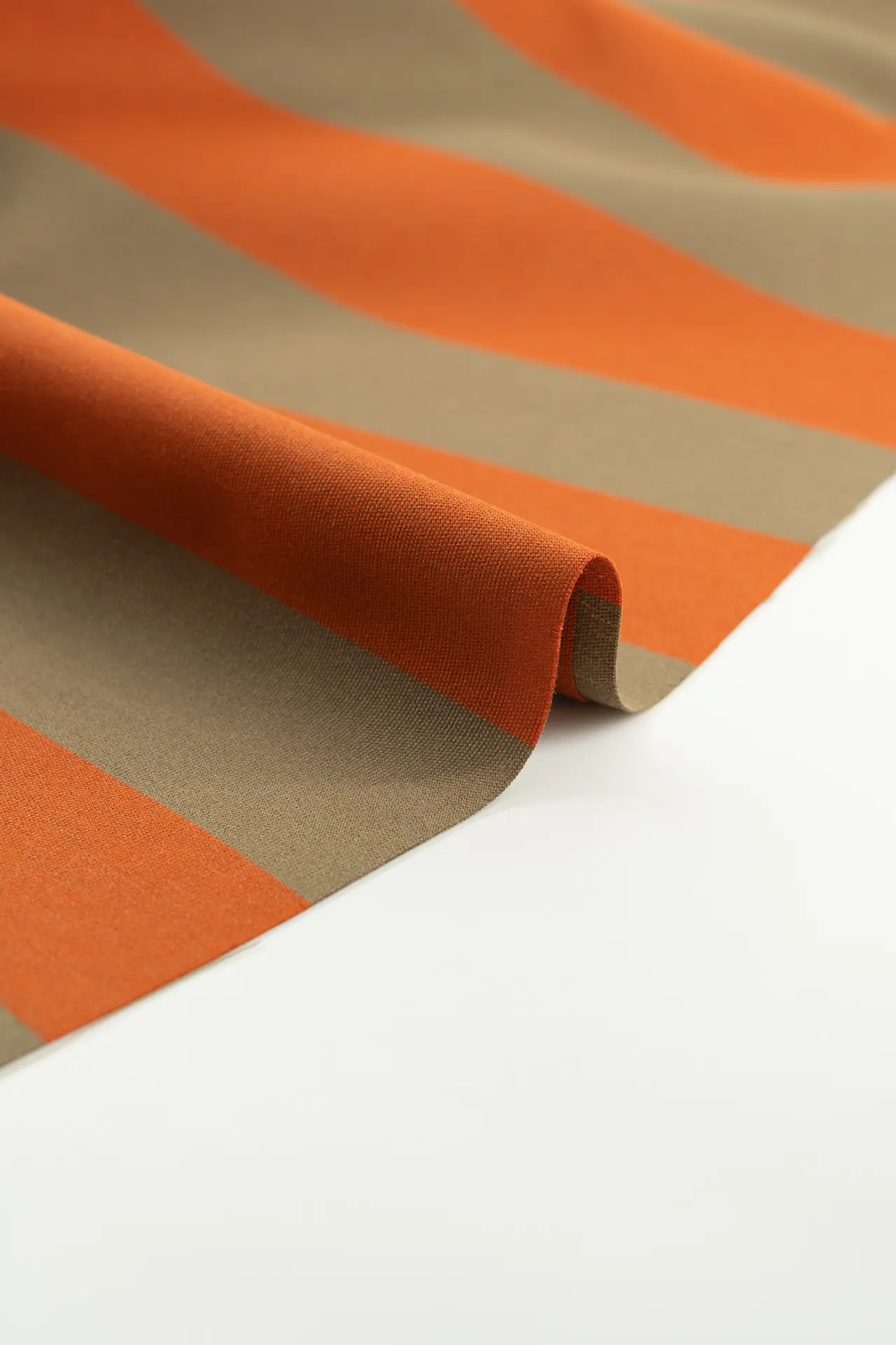 Lona acrílica rayas beige y naranja 320 cm - Image 3