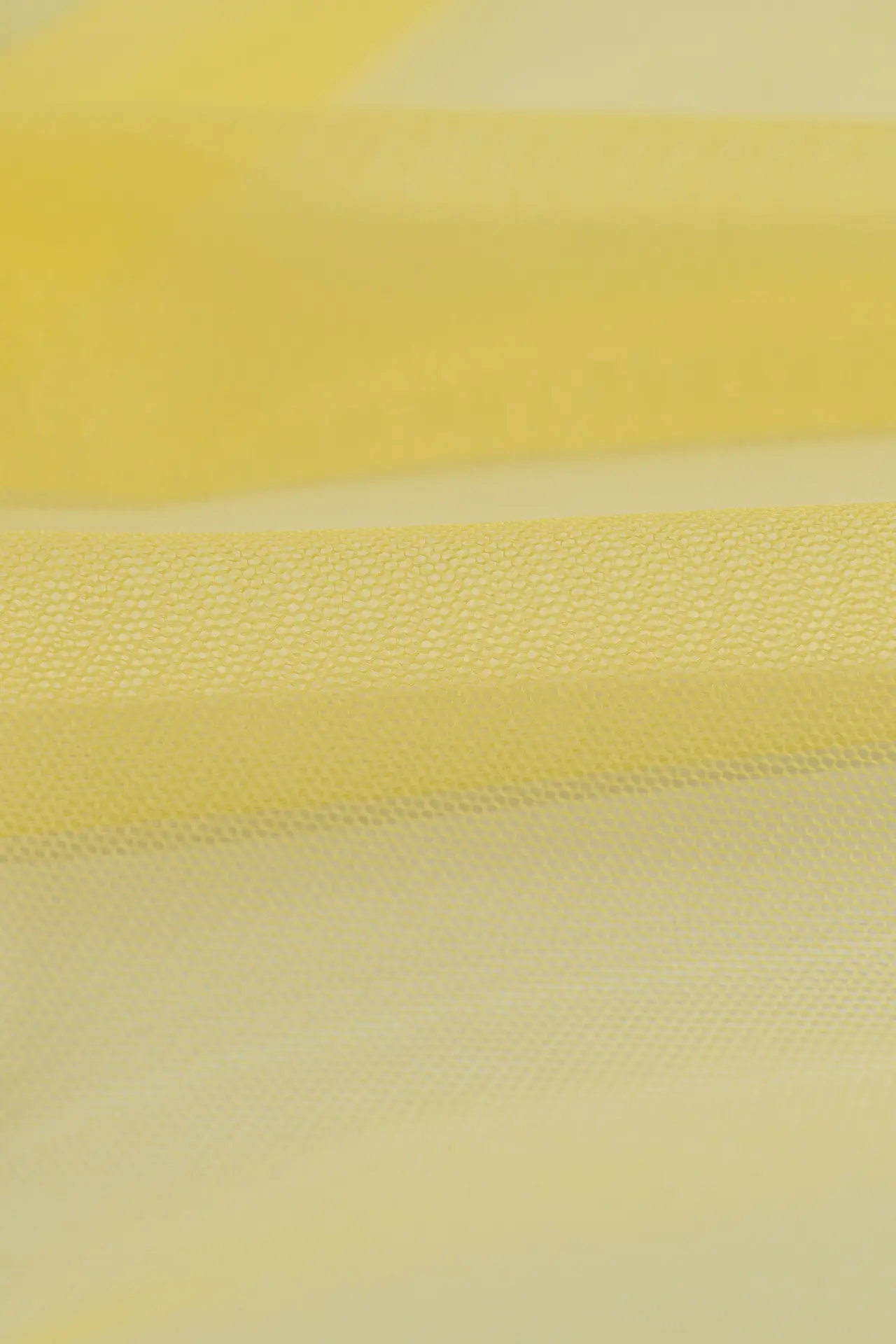 Tul blando amarillo - Image 2