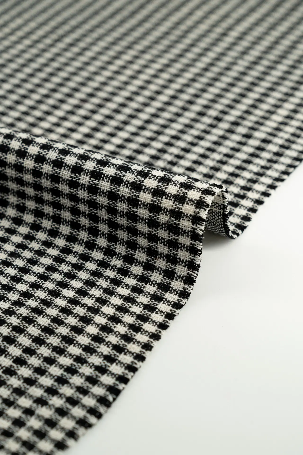 Tweed de cuadros negro y blanco - Image 6