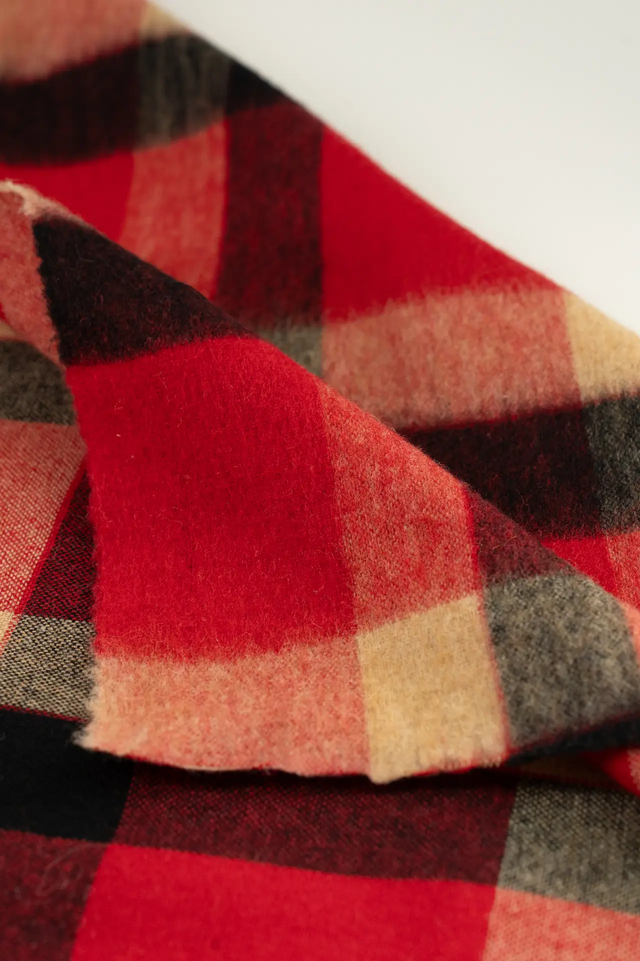 Tweed cuadros high risk red - Image 4