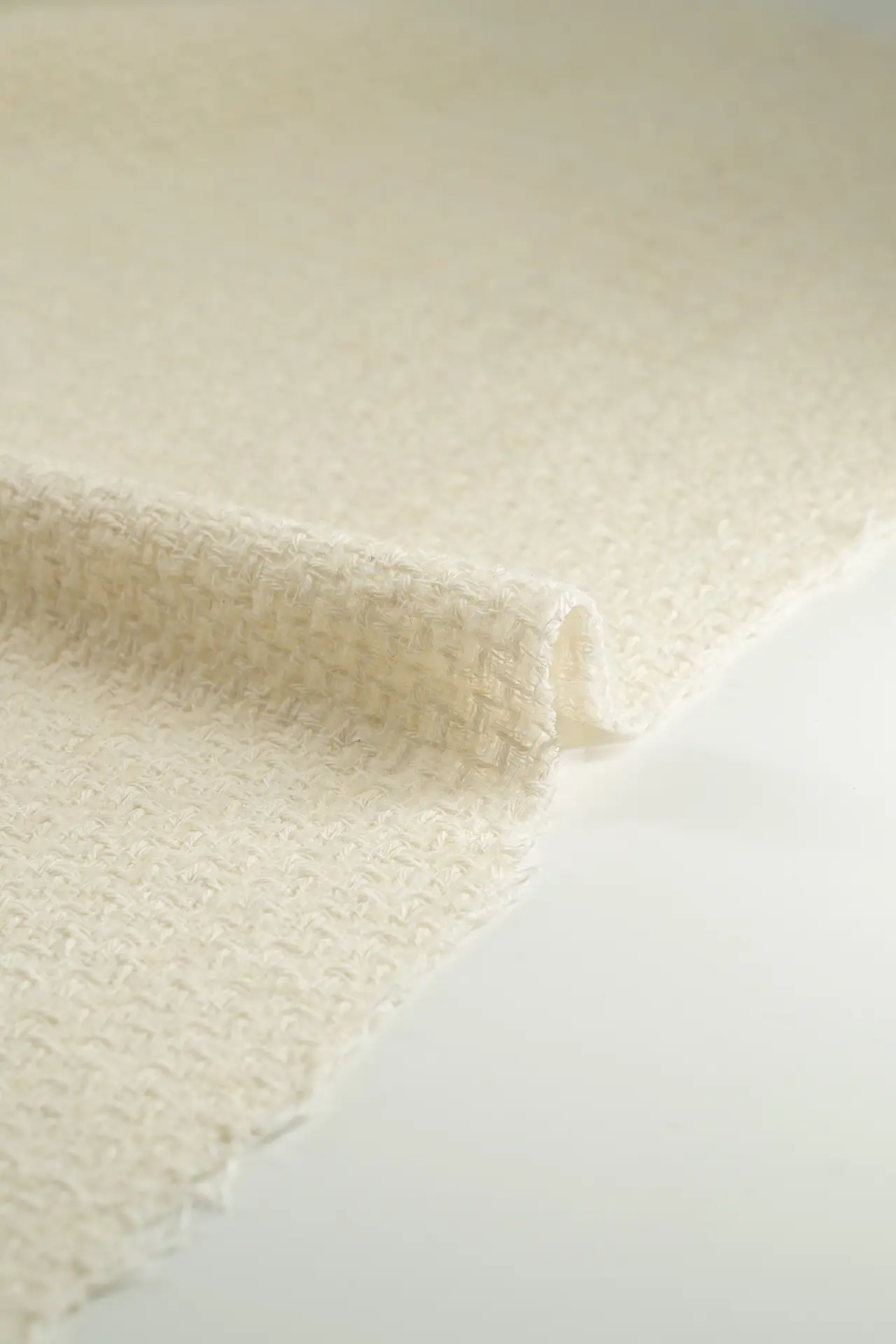 Tweed Marshmallow - Image 4