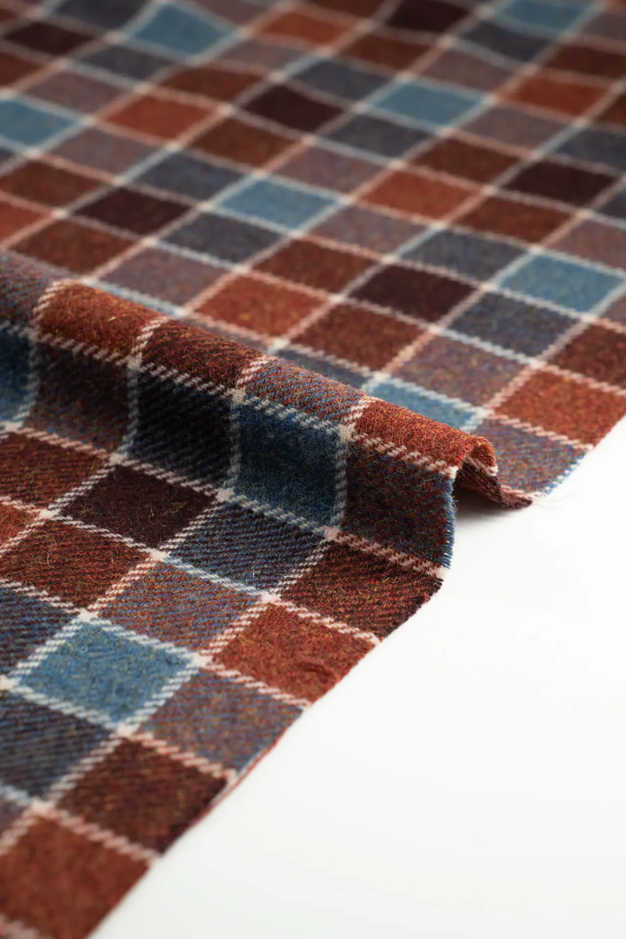 Tweed cuadros purple passion - Image 3