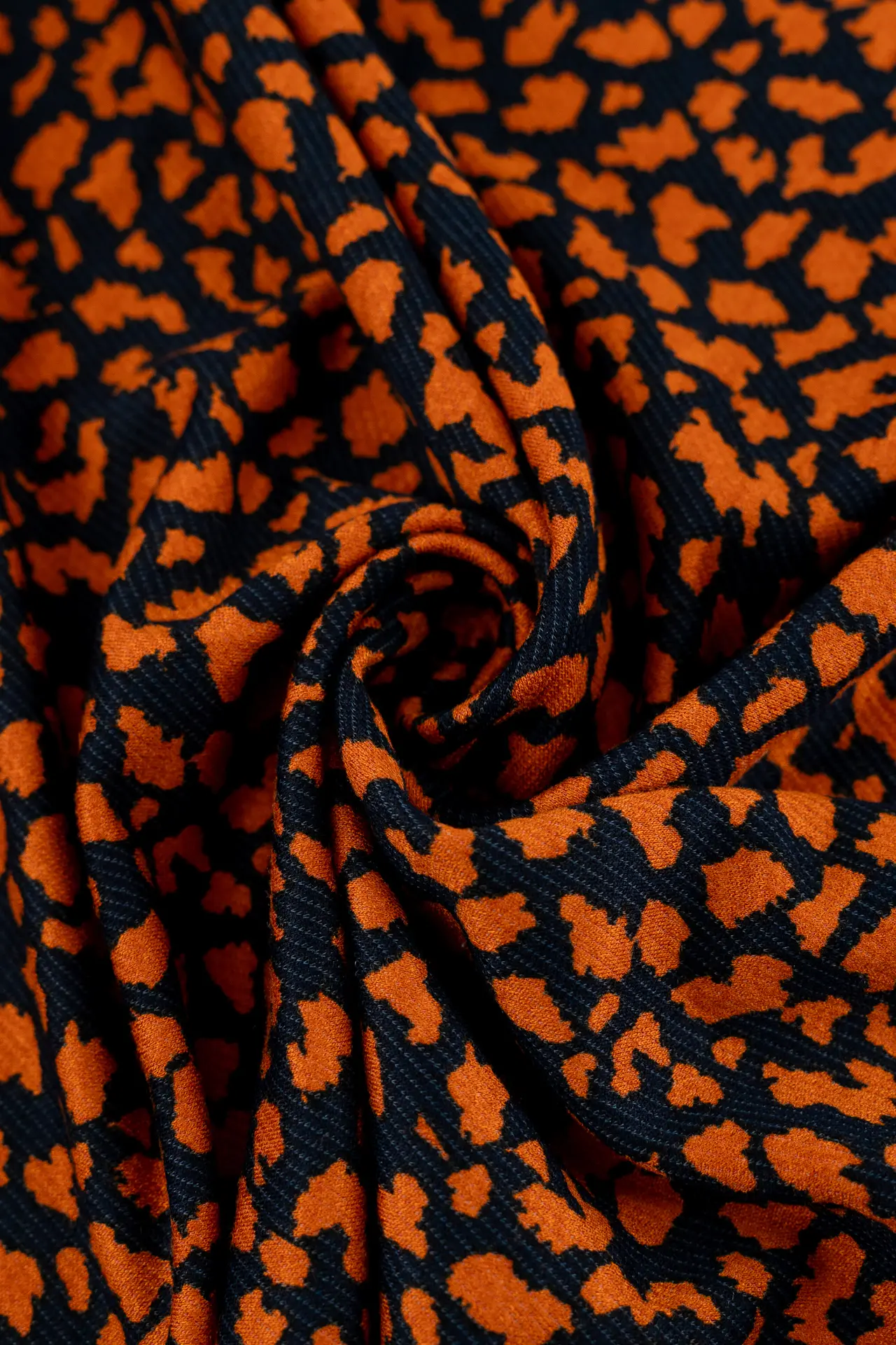 Viscosa leopardo naranja - Image 3